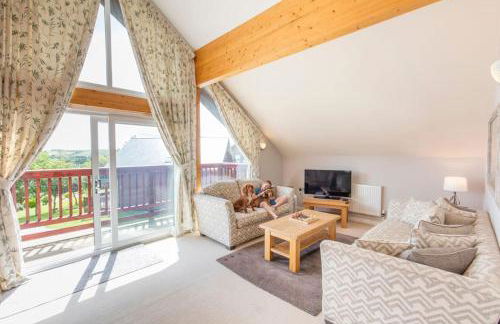 Retallack Resort 4 bedroom lodge - Hot Tub for hire on request -Pool & Spa - Foto 2