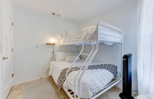 Downtown - Shiner Bungalow at Beer Ranch Project - Foto 17