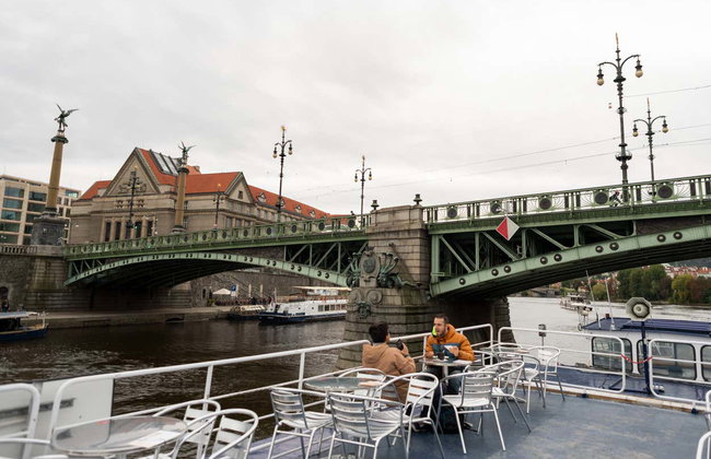 Passeio de barco pelo rio Moldava - Foto 7