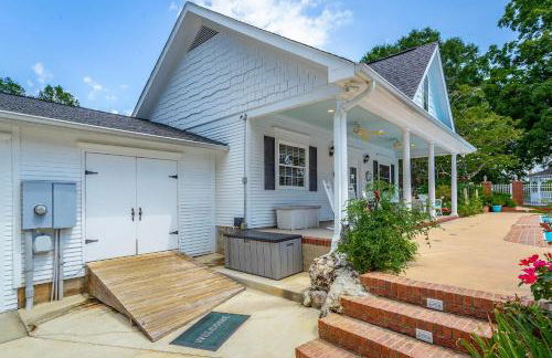 Heart of Historic Chickamauga! Chic Studio with Pool - Foto 16