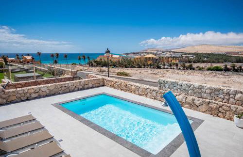 Villa Pikoro - Photo 1