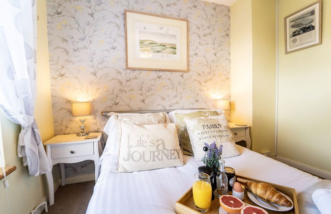 Seaside Snug - Photo 6