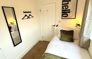 Waterside House - Luxury Home near Alton Towers & Trentham - Free Parking & Garden - Foto 30