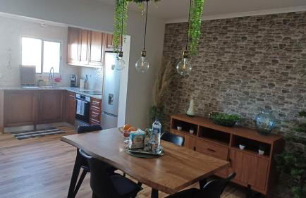 Stone House - Photo 6