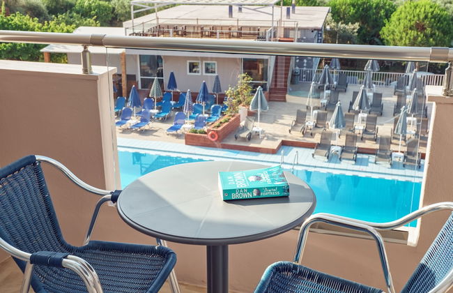 Koukounaria Hotel & Suites - Photo 6