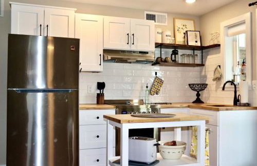 Charming 1 bedbath Suite in waterfront Cottage - Foto 8