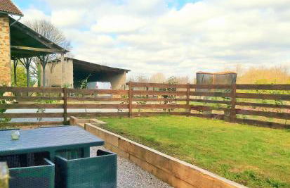 Beautiful 2 bed cottage with swimming pool - Foto 27