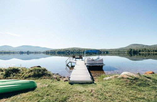 Lakefront Stunning Home, only 30 min to Sugarloaf! - Foto 17