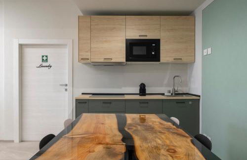 Front Lake Como - 3 Bedrms with AC, Free Parking and Wifi - Foto 16