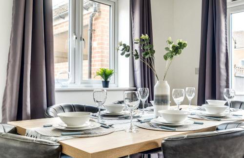 Contractors Retreat 3 bedroom house, sleeps up to 7, free parking - Foto 32