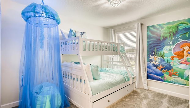 8908 CC - 5BR Luxury Home: Private Pool - Foto 3, Habitación