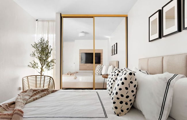 Vistamar Private Waterfront Home Pool - Photo 12