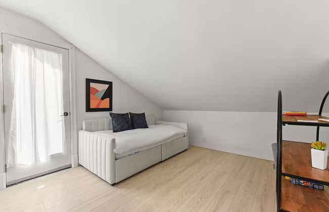 Joyful Kirkland Home, Near Beach, Hot Tub & AC - Photo 20