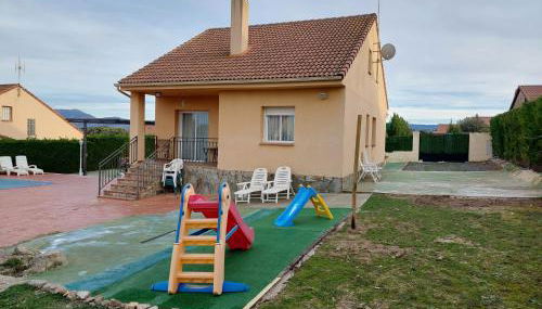 Disfrutar y relajarse en el Robledal - Foto 3, Garden view