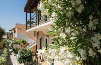 Lora Apartments & Studios with Balcony in Ipsos Corfu - Photo 1
