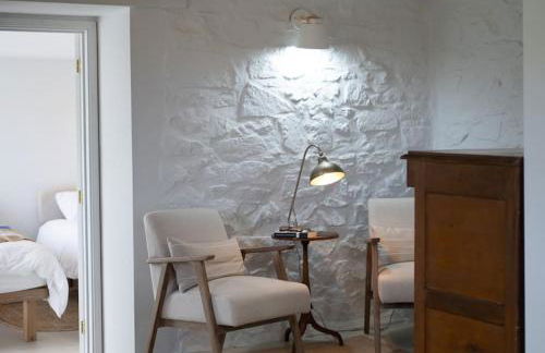 Cliff-top Cottage on Coast Path w/Panoramic Views - Photo 11