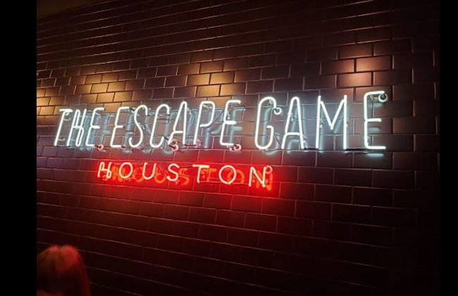 Luxury Living at City Center Houston - Photo 33