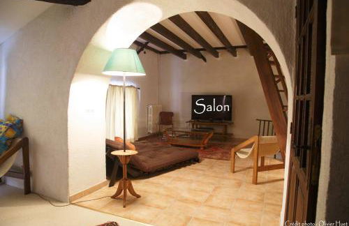 Villa spacieuse à Crastes avec piscine privée et vue montagne - Photo 11