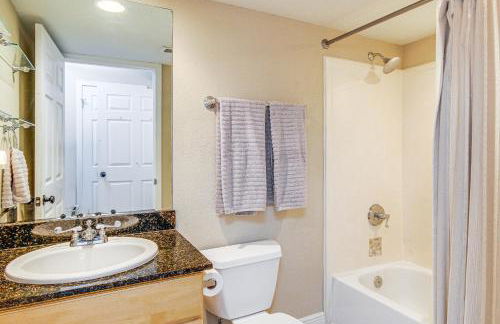 Biloxi Condo with Pool Access - Steps to Beach! - Photo 21