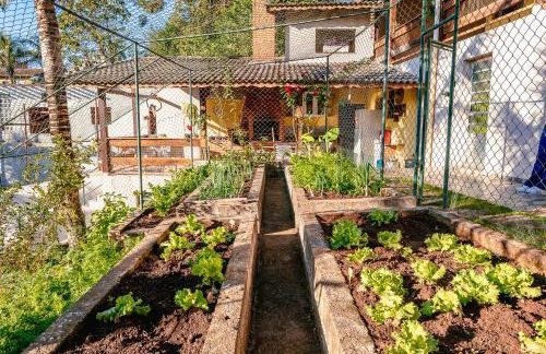 Refúgio e diversão para FAMÍLIAS a 60 min de SP - Piscina, Churrasqueira, wifi 300Mbps - PETFRIENDLY - Foto 17