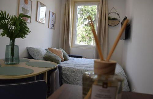 Élégant T2 à Bron, Tramway à 2min, Box Parking, 4Personnes - Foto 26