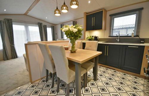 Pendle View Retreat - Holiday Park - Photo 26