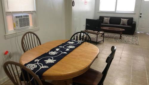 Private 3 bedroom and 1 bathroom house, direct NYC Manhattan train a 15 minute walk away, MetLife Stadium FIFA World Cup 35 minutes away - Foto 3