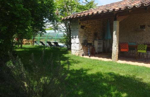 Gîte le Safranier Maison ancienne avec piscine couverte et chauffée - Foto 17