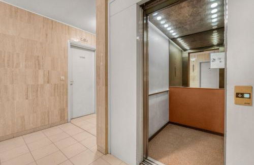 1 Chambre - Ascenseur - Spacieux - Proche palais - Foto 17