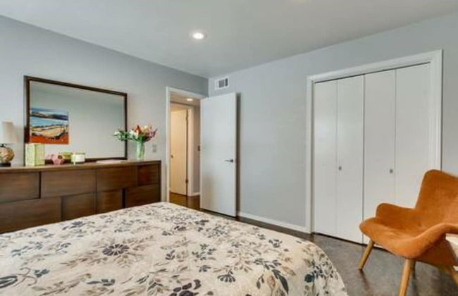 Evie's Campus-close 2 bedroom luxury - Photo 2