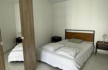 Le soleil Niçois, proche du port - Foto 2