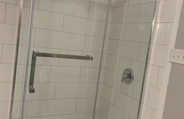 Vintage Uptown Hidden Gem, Walk to Everything New Renovation! - Photo 6