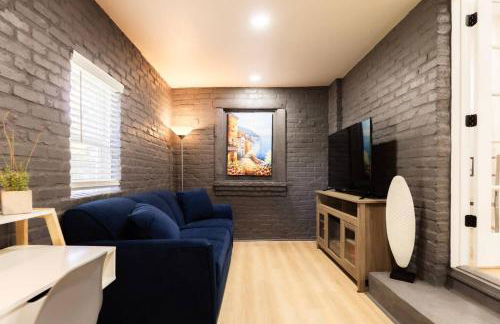 King Comfort - Bright and Modern 1BR Stay in Dunlap - Foto 30