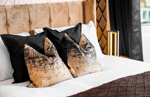 Stylish Four Bedroom House - Garden - Parking - Great Barr 110F - Foto 46