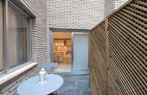 DFLAT Escultor Madrid Apartments - Photo 27