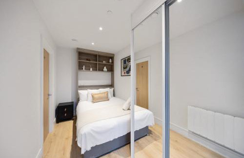 Modern & Cozy 2-Bedroom Apartment plus Parking, Gym, Cinema, Games Room, Workspace - Photo 50