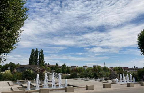Et au pied coule une rivière, situation et vue idéales - Foto 30