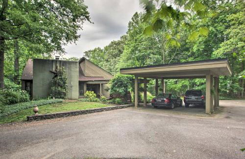 The White Elephant Inn Getaway with Pool and Hot Tub! - Foto 43