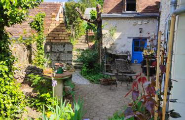 La Maison Bleue de Husseau Ancienne ferme semi-troglodytique 18e siècle - Foto 7