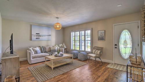 Naples Oasis with Screened Pool, Bike to Beach! - Foto 5