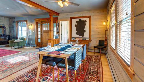 Spacious Arts Crafts Village Home Perfect Summer Base Near Trails Events - Foto 5