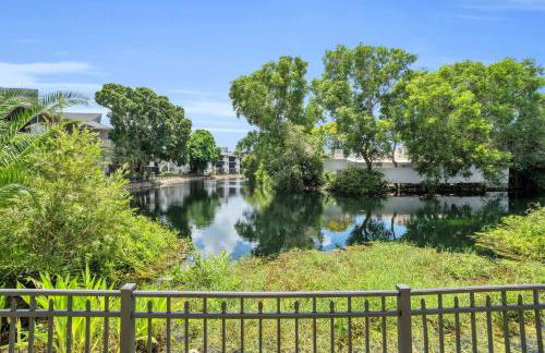 First Floor With Resort View - Foto 20