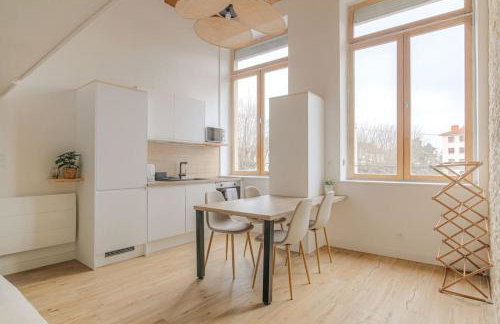 Moderne et authentique T2, proche Croix-Rousse - Foto 6