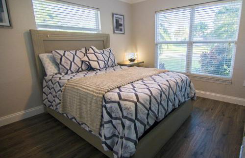 Lakefront and Pool 4bed Orlando House Near Downtown 20 minutes from Attractions - Foto 16