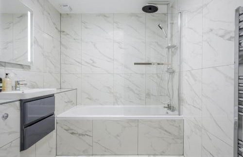 2 Luxurious Apartments with Free Parking near Chelmsford City - Foto 43