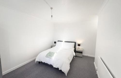 Spacious Newport Home Near ICC & Local Attractions - Foto 14