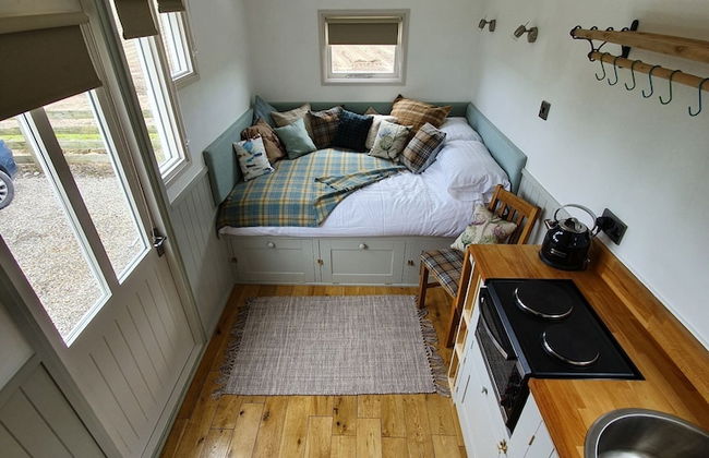 Fishermans Hut - Photo 1