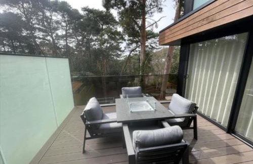 Luxury Villa - Hot Tub - Exclusive Offers - Amar Luxury Stays - Photo 59