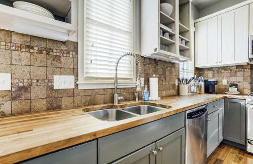 Swift Landing Steps from River & Local Hotspots - Foto 19