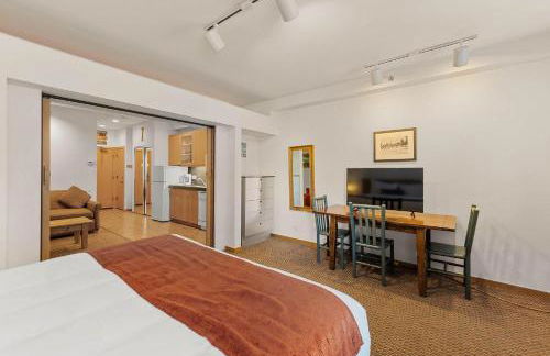 Palisades Tahoe Lodge Rentals Studio #144 - Foto 10